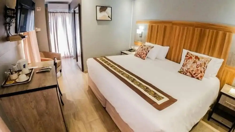 Starlight Inn