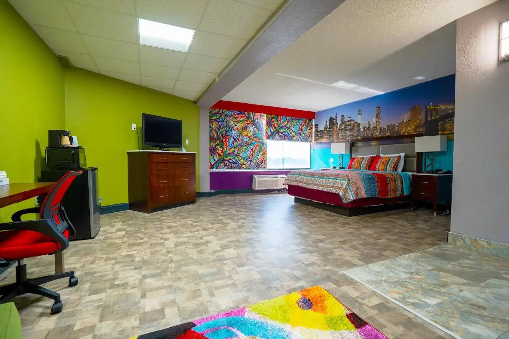 Philly Inn & Suites