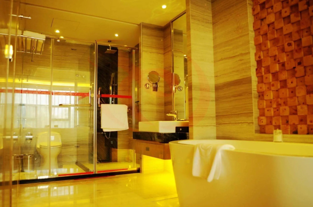 Kaili Longdu Jingyi International Hotel