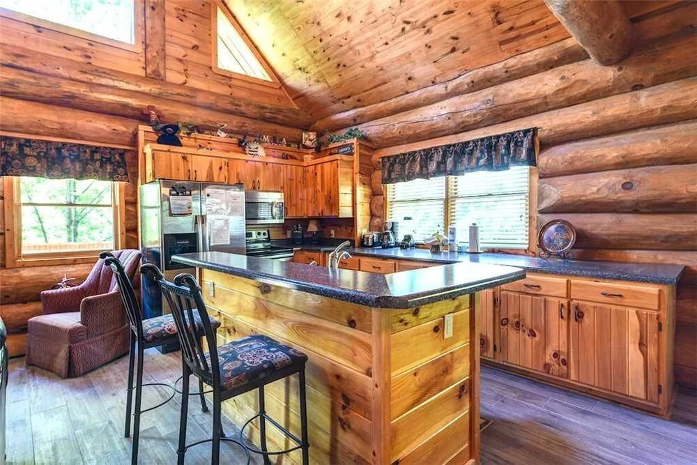 American Heritage 4 Bedroom Home with Mountain View