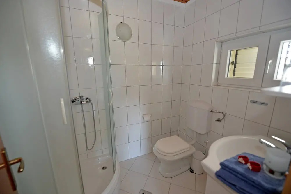 Holiday Apartment Home Simoni With Pool