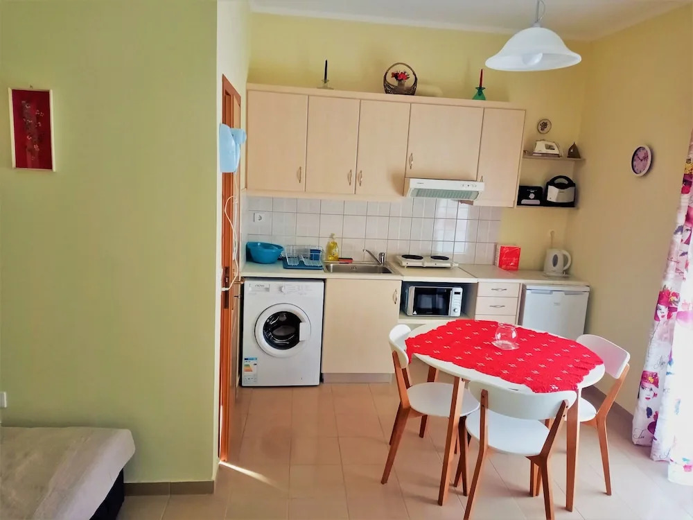 Alkioni City Apartments