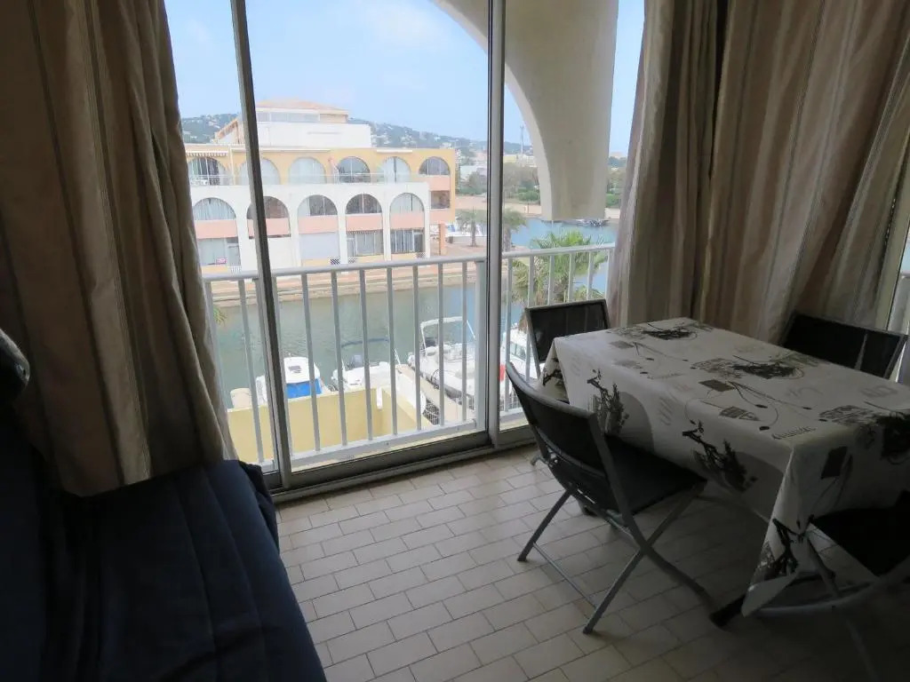 Appartement Sète, 1 pièce, 2 personnes - FR-1-472-135