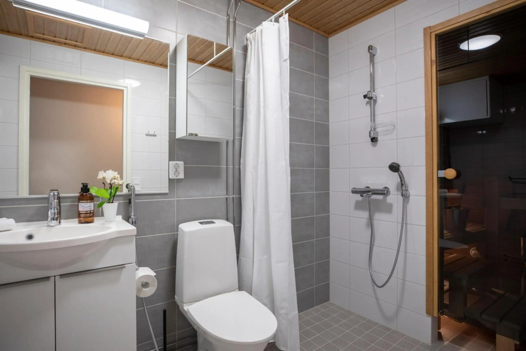 Arctic Penthouse City Suite