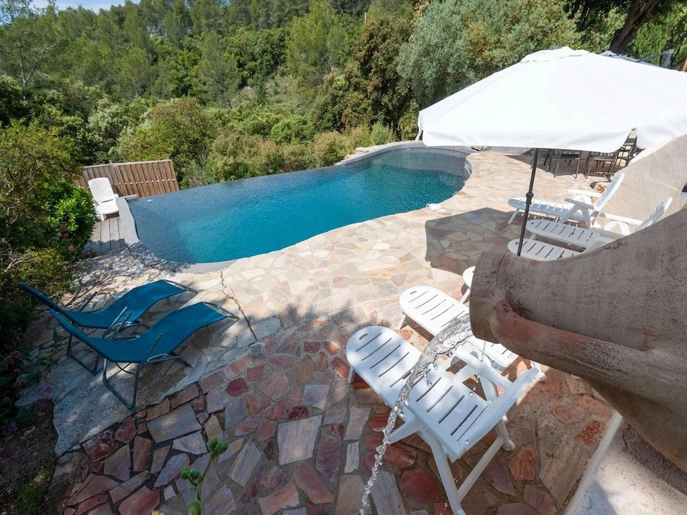 Quiet Vacation Home With Private Pool