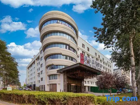 Rezen Dong Hotel (Baodingshi Chaoyang Beidajie Baobai Shopping Plaza)