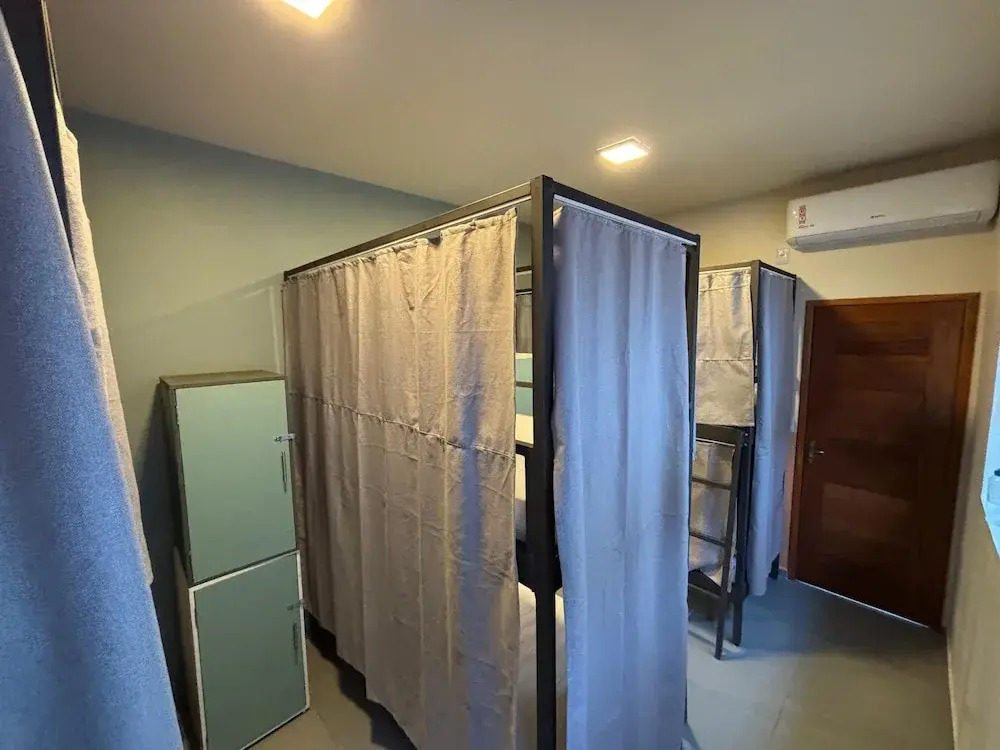 Local Hostel e Suites Belem