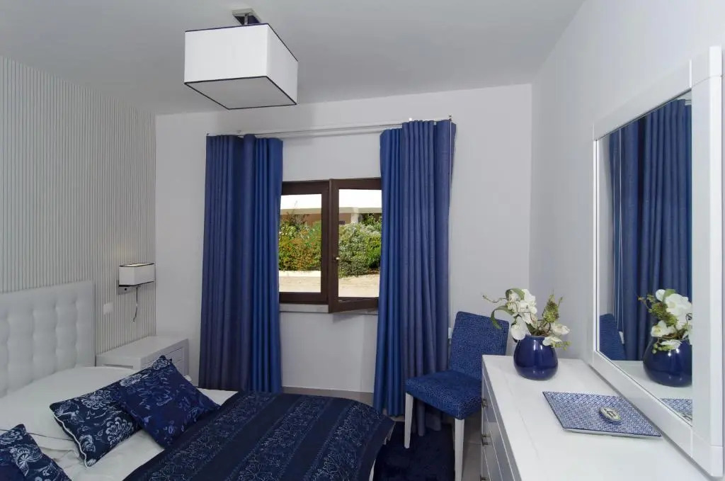 605 Casa Sara