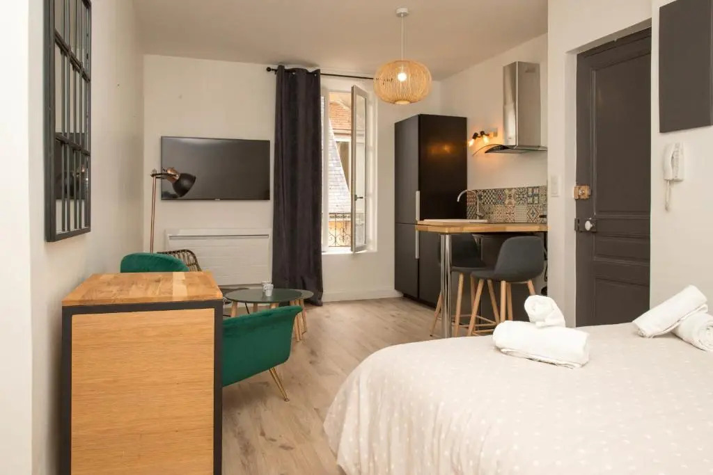 Grand studio style "Industriel" dans le centre historique