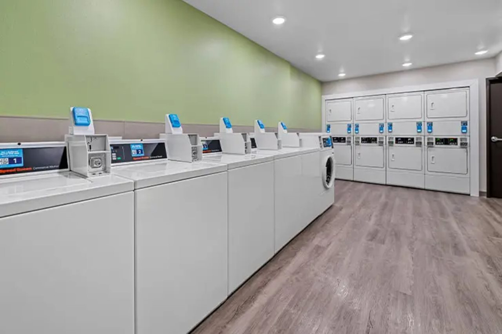 Woodspring Suites Loves Park Rockford