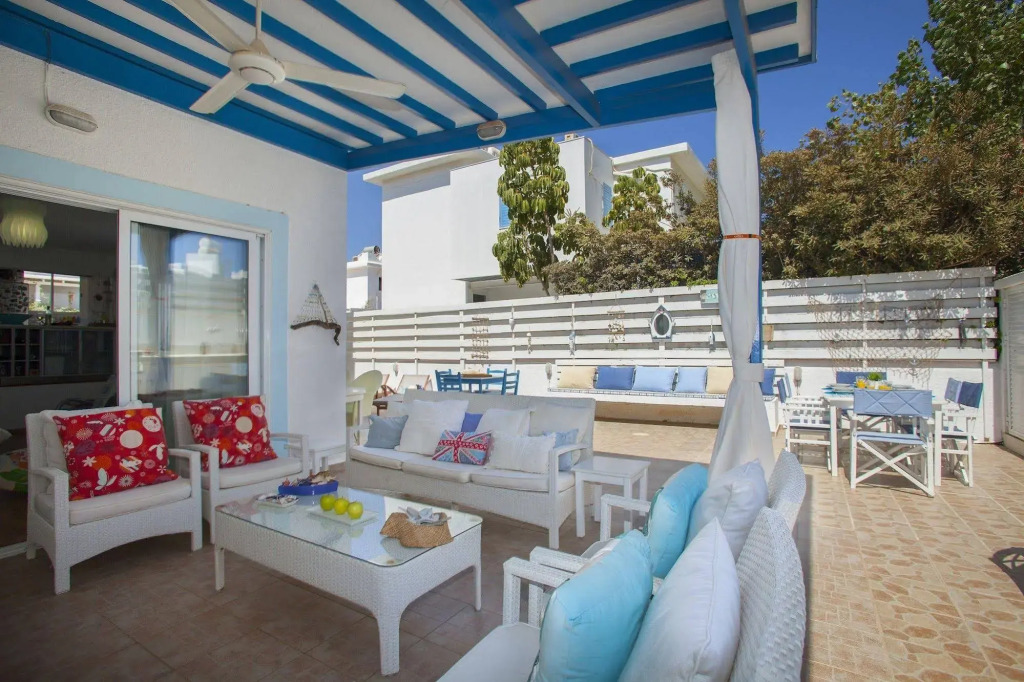 Villa Lydia