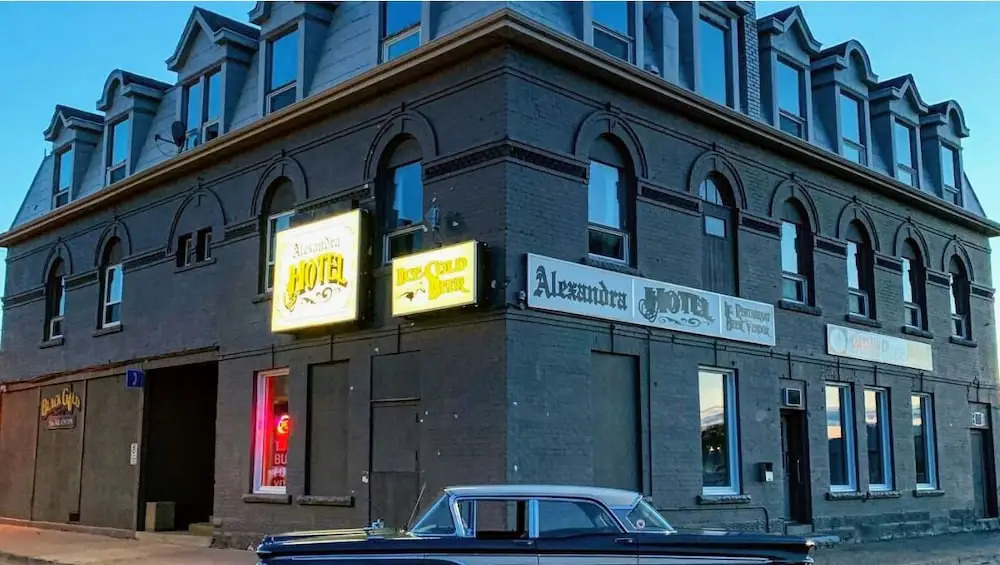 Alexandra Hotel