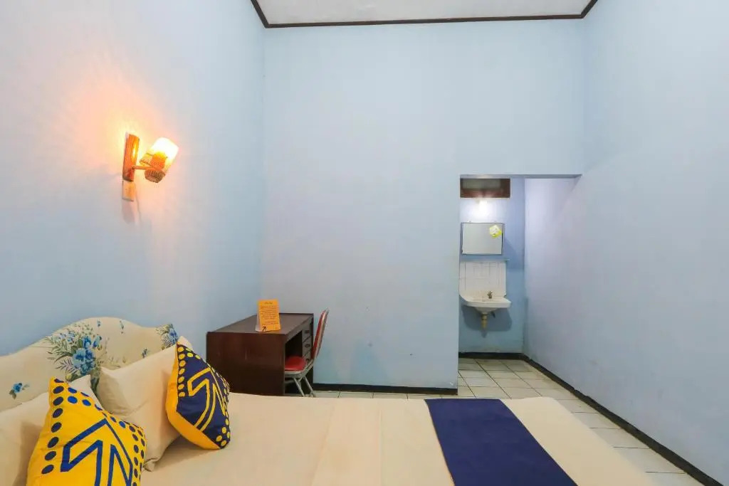 OYO 2465 Hotel Raung View