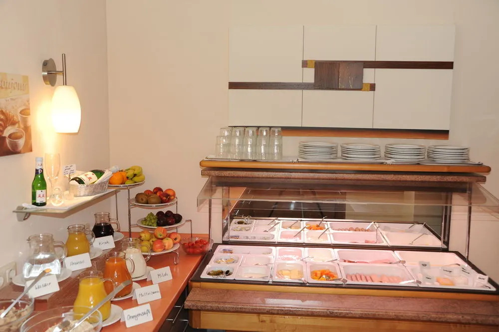Hotel Post - regionales großes Frühstücksbuffet - auch GF & LF