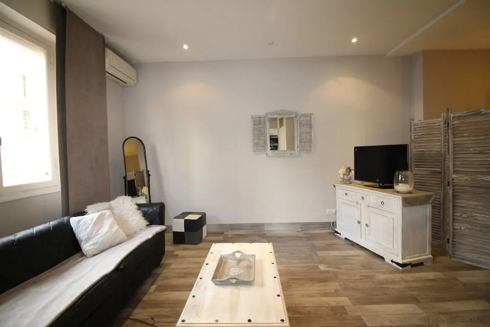 Nice Booking-Le Roy Prom. des Anglais
