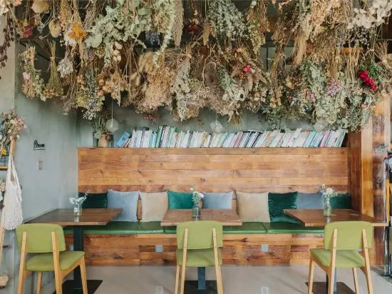 the Floral Lab