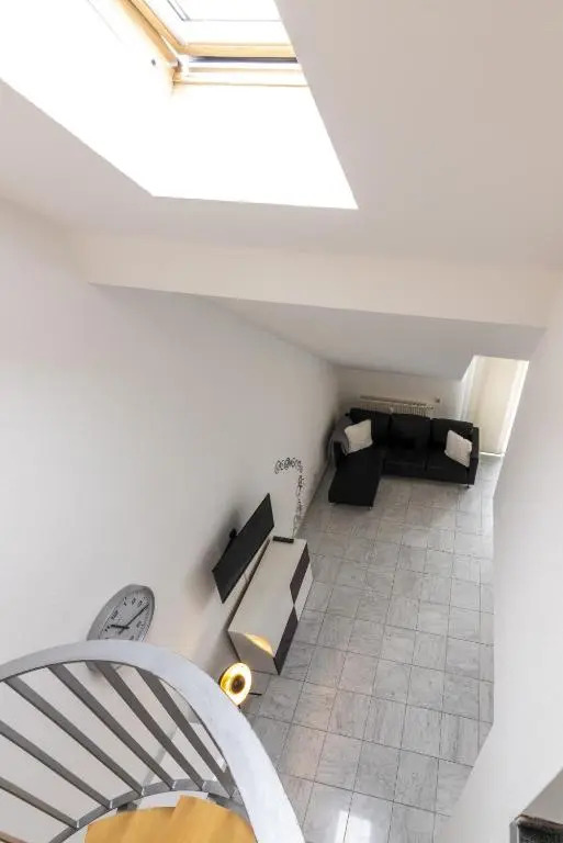 Flughafen Messe Stuttgart Stilvolle, möblierte 2 Zi DG Maisonette Whg Feelathome