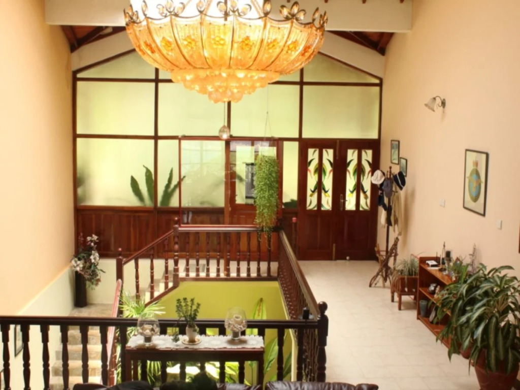 Enison Lodge