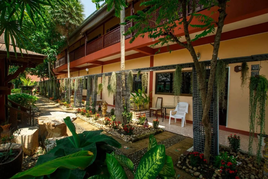 Noble Night Guesthouse