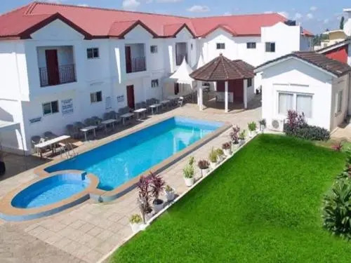 Apaade Lodge Hotel
