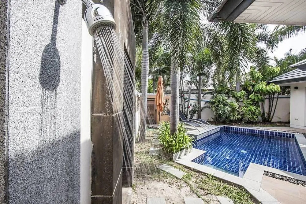 Villa Lipalia 104 Private pool villa with 1 bedroom at Lipa Noi