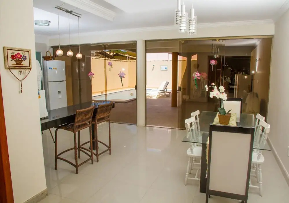 Casa na Praia de Mundaí com 4 quartos, piscina e área gourmet