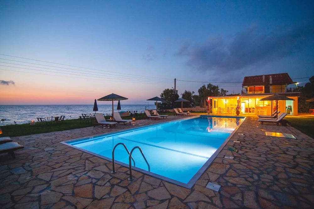 Kyparissia Blue Boutique Hotel