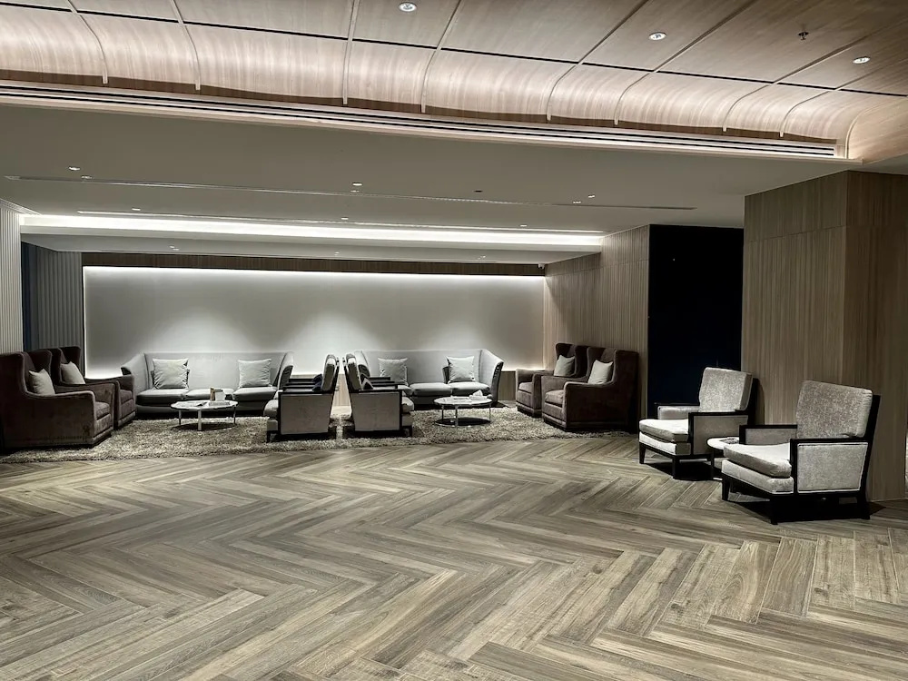 Отель Grace At Five by Grace Hotel Bangkok