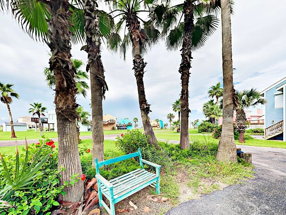 3BR w/ Pool & Big Gulf-view Deck Steps to Beach 3 Bedrooms 3 Bathrooms