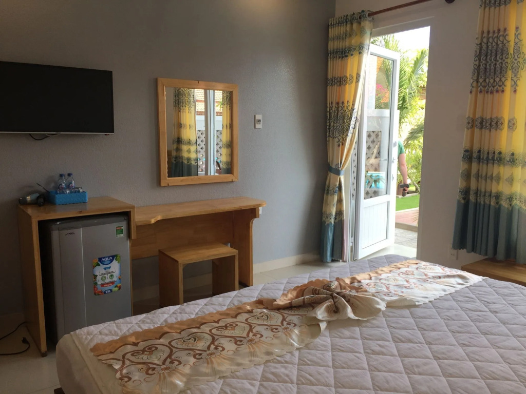 MAY Bungalow