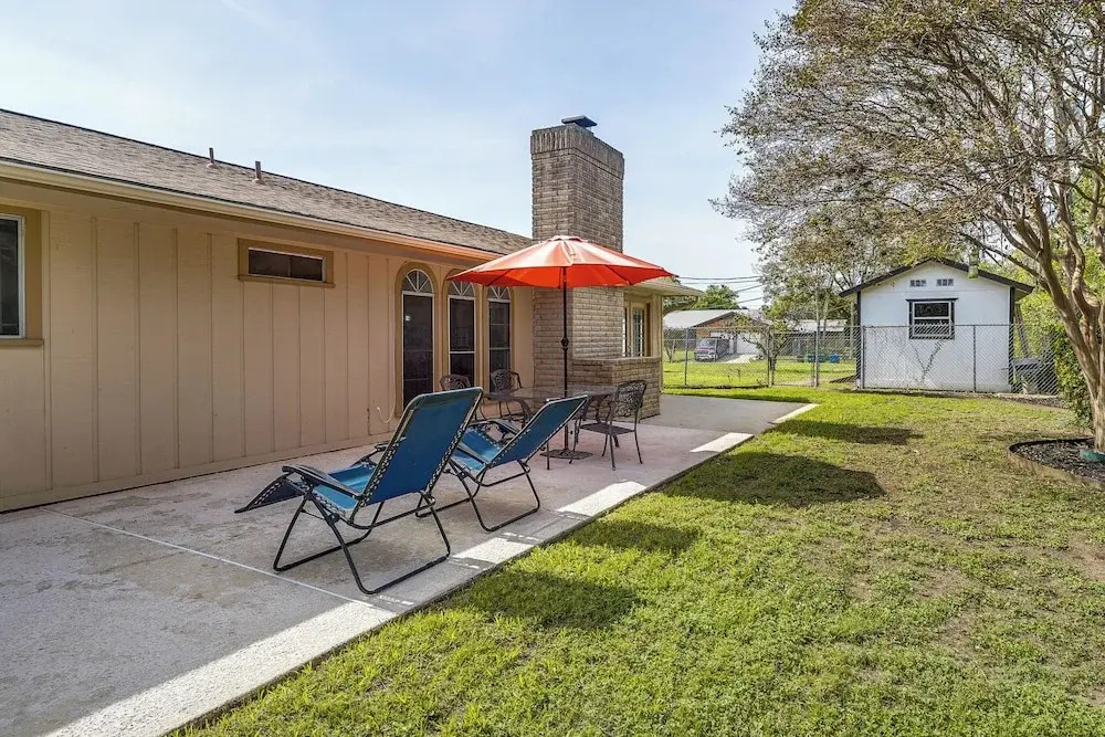 San Antonio Home w/ Private Pool: 5 Mi to Downtown
