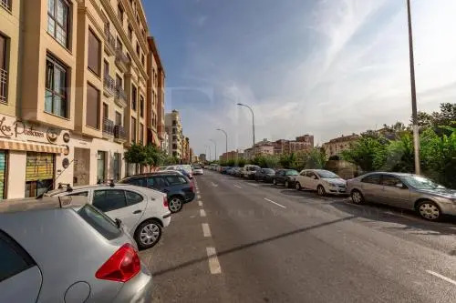 Bright Apartment Near The Historic Center
