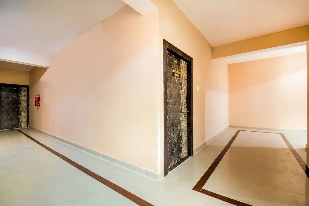 OYO 60034 Silver Estate Residency