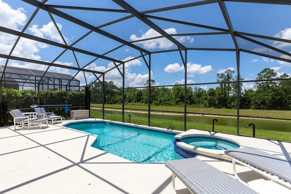 Waterside Villa - Family 4 bed Emerald Island Resort pool home thats close to Disney World
