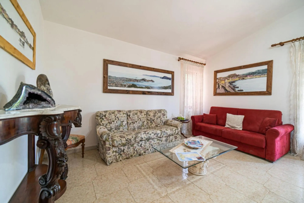 Villa Ray