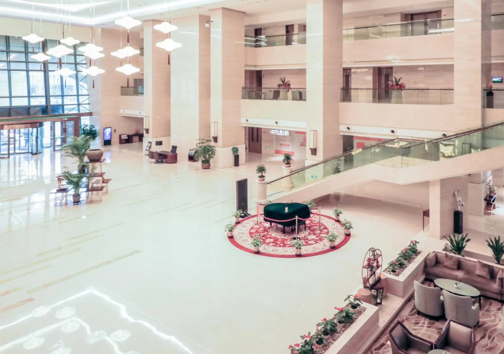 White Horse Lake Jianguo Hotel