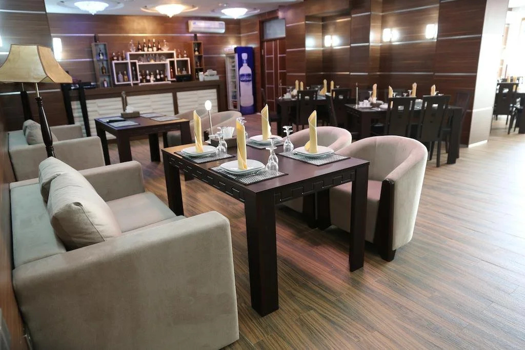 Luxe Lankaran Hotel
