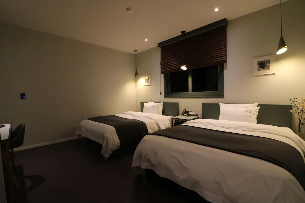 Stay-inn Hotel