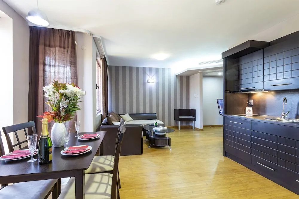 CityHome Aparthotel