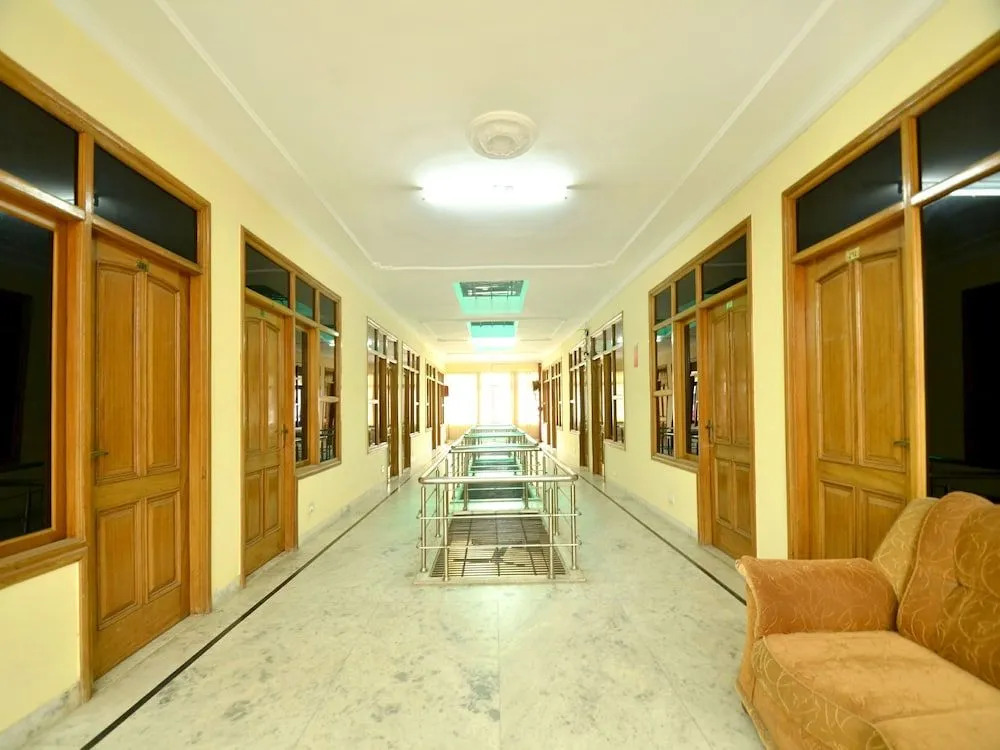 OYO 6463 Hotel Dove
