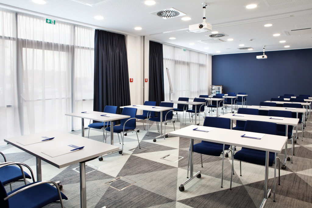 Holiday Inn Express & Suites - Basel - Allschwil by IHG