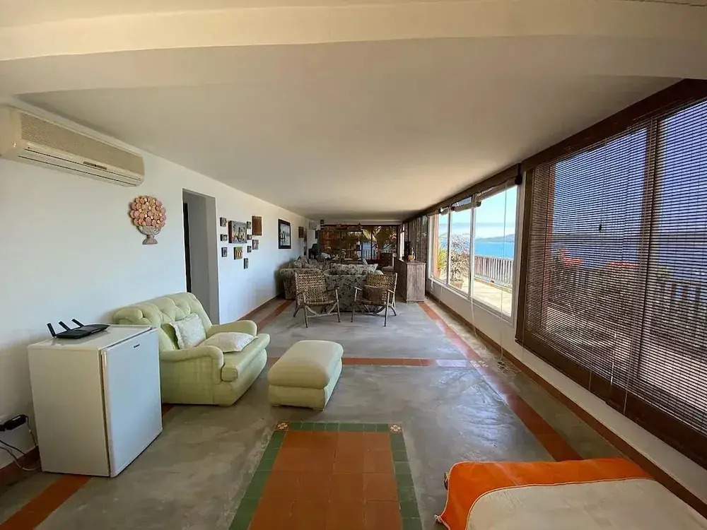 Red Beach Mansion