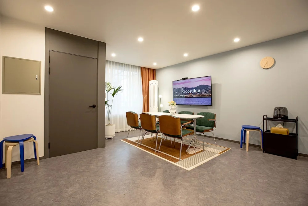 Luce Hotel