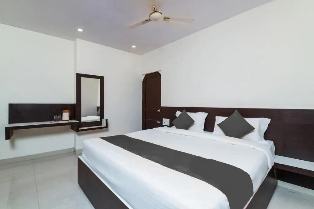 Sri Raghavendra Inn