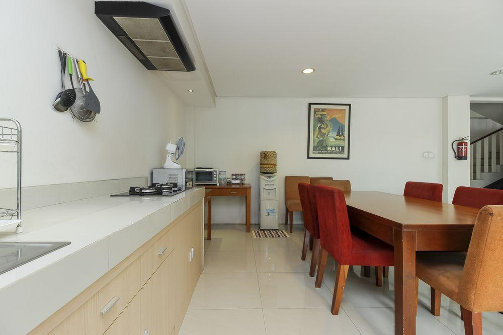 RedDoorz @ Patal Senayan 4
