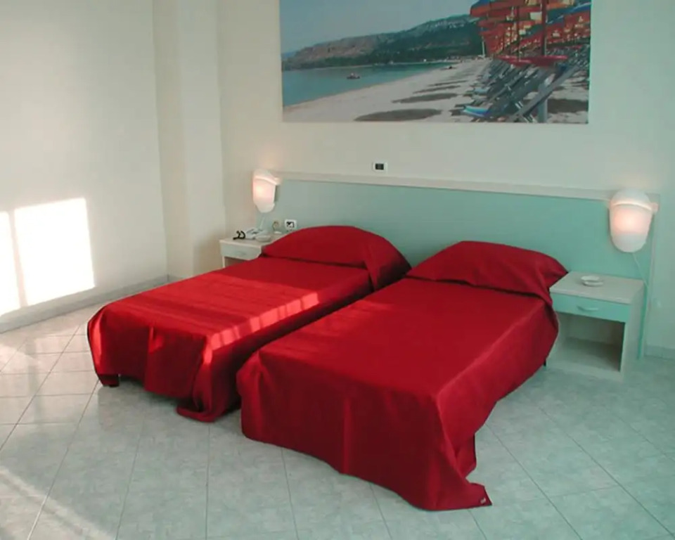 Cliffs Hotel