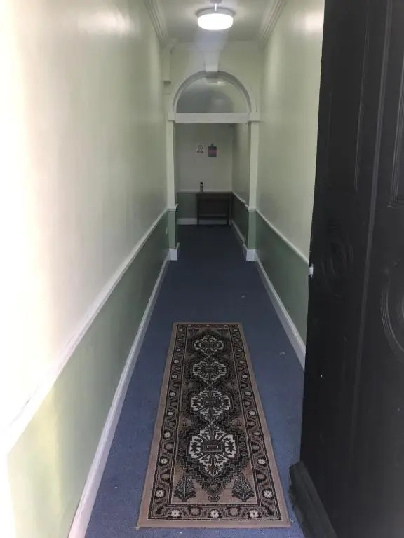 Entire Flat with River View 1E