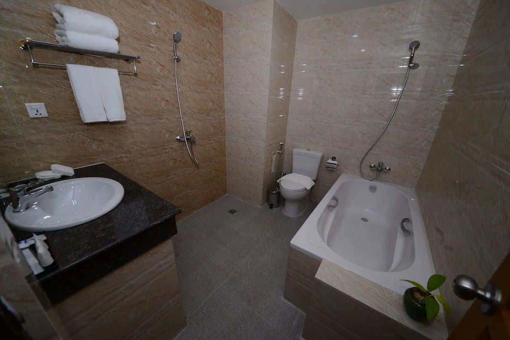 Silver Green Hotel