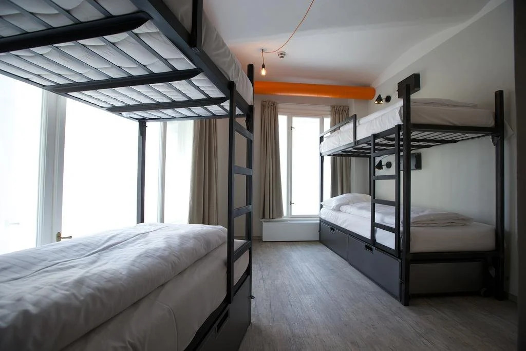 Hostel Mingle