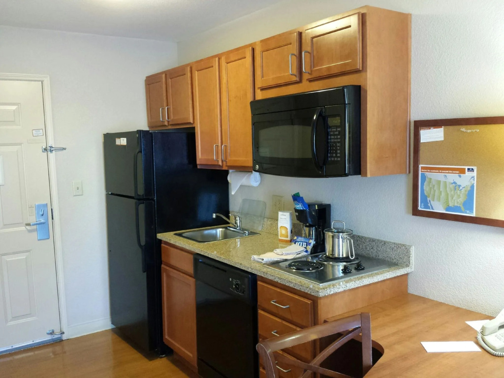 Candlewood Suites Kansas City by IHG
